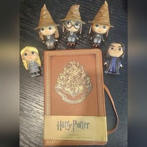 Harry Potter Journal with FUNKO Wizard Figures